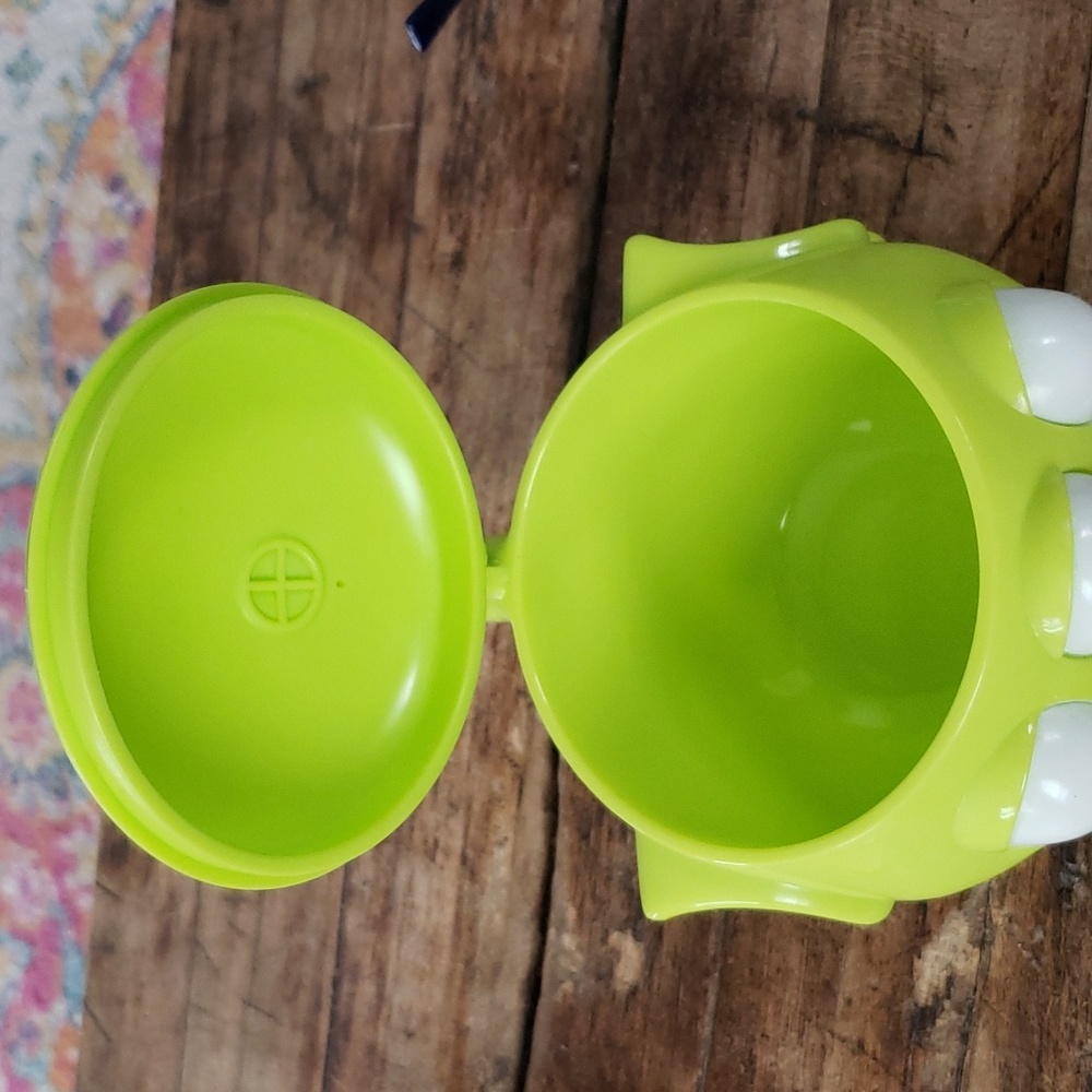 Disney on Ice Toy Story Alien mug. - Picture 2 of 3